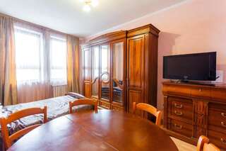 Апартаменты Partner Guest House Shota Rustaveli Киев Комфортабельные просторные апартаменты с 1 спальней, кухней и ванной-5