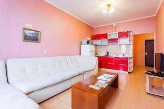 Апартаменты Partner Guest House Shota Rustaveli Киев Комфортабельные просторные апартаменты с 1 спальней, кухней и ванной-6