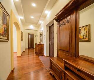 Апартаменты Partner Guest House Shota Rustaveli Киев Апартаменты с 2 спальнями, 2 ванными комнатами и кухней-5