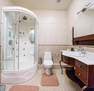 Апартаменты Partner Guest House Shota Rustaveli Киев Апартаменты с 2 спальнями, 2 ванными комнатами и кухней-13