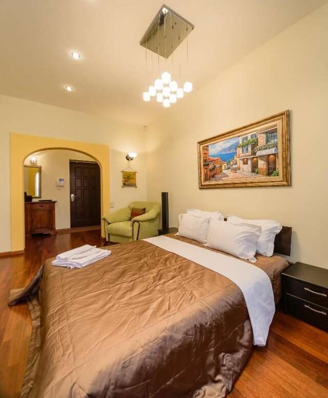 Апартаменты Partner Guest House Shota Rustaveli Киев-94